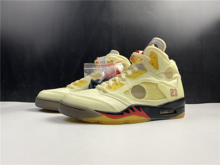  Arrenfashion OFF-WHITE x Air Jordan 5 “Sail” DH8565-100