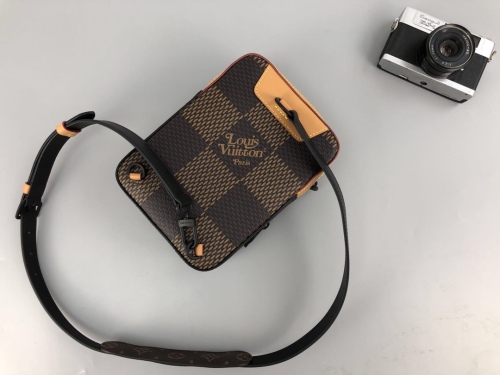  Arrenfashion L*ouis V*uitton Top Bag 10*21*5CM
