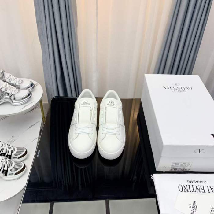 Women Men V*alentino Sneakers ( Arrenfashion)