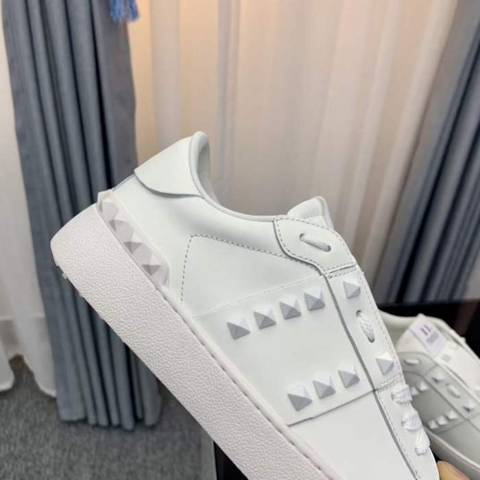 Women Men V*alentino Sneakers ( Arrenfashion)