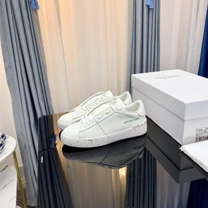 Women Men V*alentino Sneakers ( Arrenfashion)