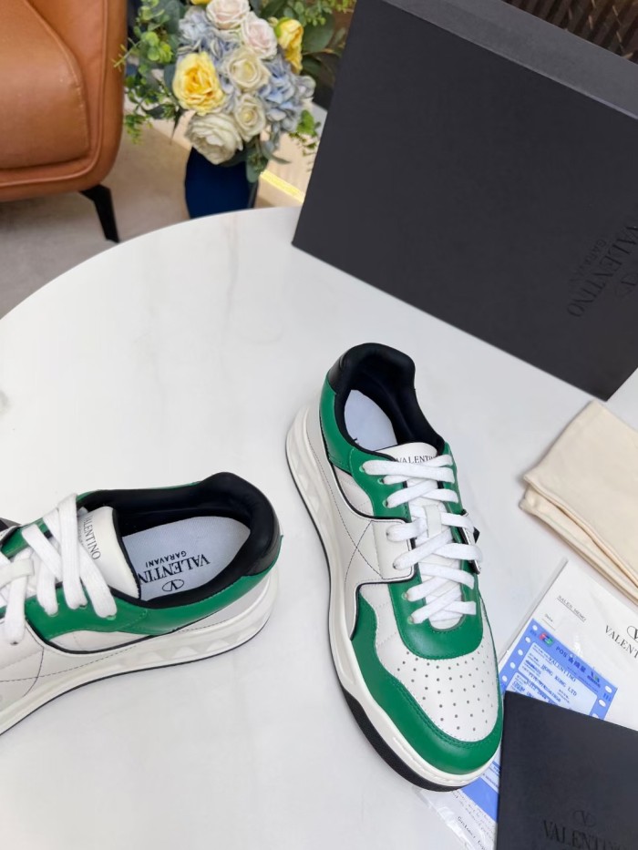  Arrenfashion Women Men V*alentino Sneakers ( Arrenfashion)