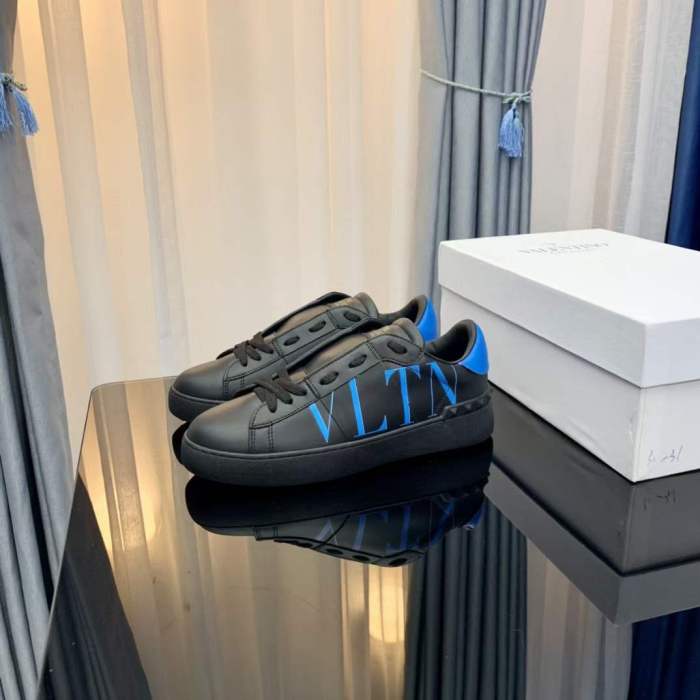 Women Men V*alentino Sneakers ( Arrenfashion)