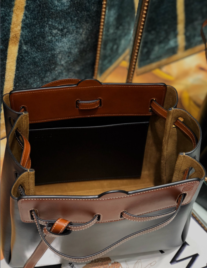  Arrenfashion L*oewe Top Bag 24x17x6.5cm