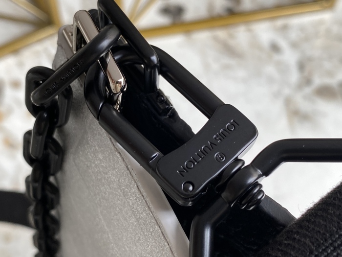  Arrenfashion L*ouis V*uitton Bag Top Quality 25*17*1.5CM
