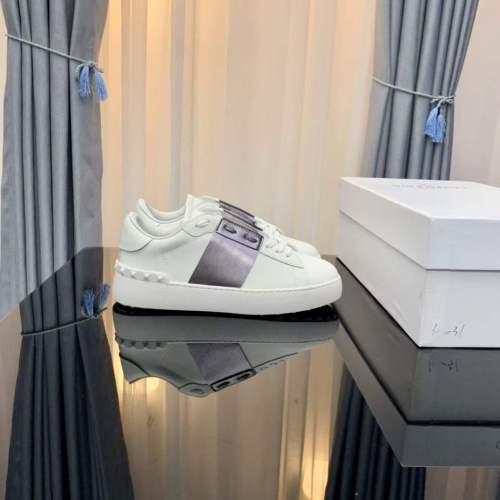 Women Men V*alentino Sneakers ( Arrenfashion)