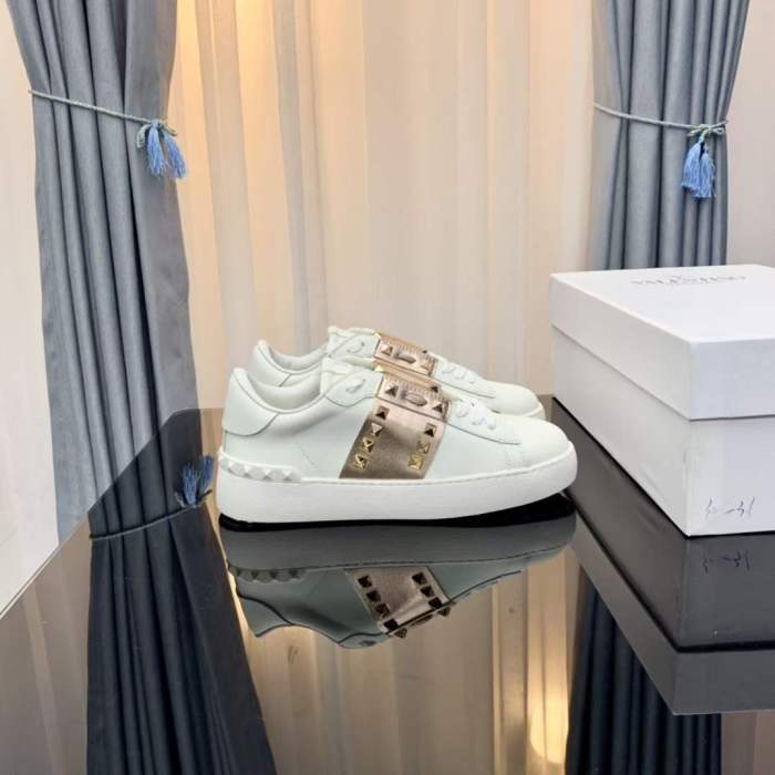 Women Men V*alentino Sneakers ( Arrenfashion)