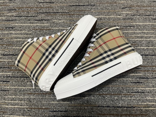  Arrenfashion Men Women B*urberry Top Sneakers