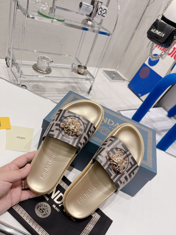  Arrenfashion Men Women V*ersace Top slippers