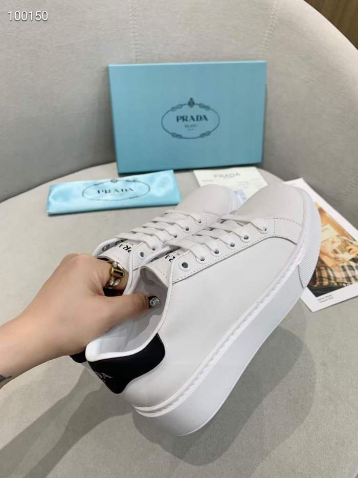  Arrenfashion Women P*rada Top Sneaker