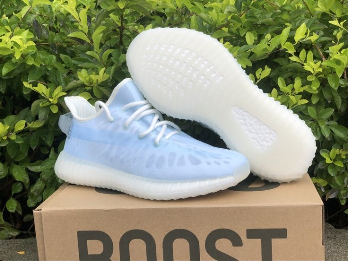  Arrenfashion  Arrenfashion Yeezy Boost 350 V2 GW2869