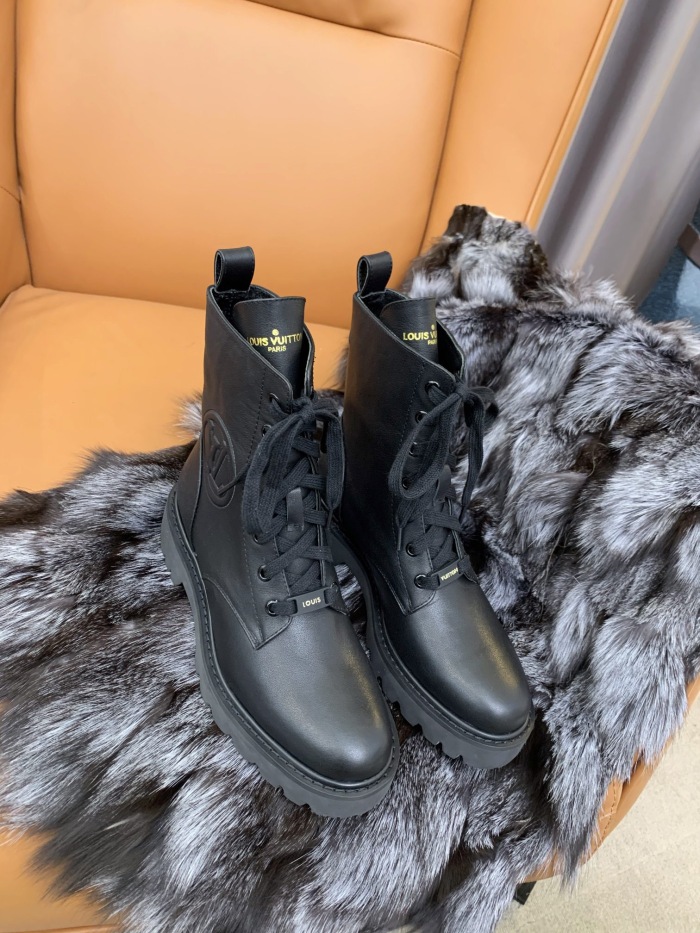 Women L*ouis V*uitton Top Boots ( Arrenfashion)