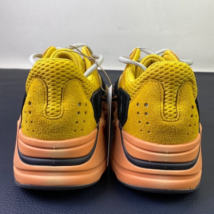  Arrenfashion  Arrenfashion Yeezy Boost 700 Sun GZ6984