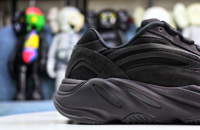  Arrenfashion  Arrenfashion Yeezy Boost 700 V2 “Vanta”