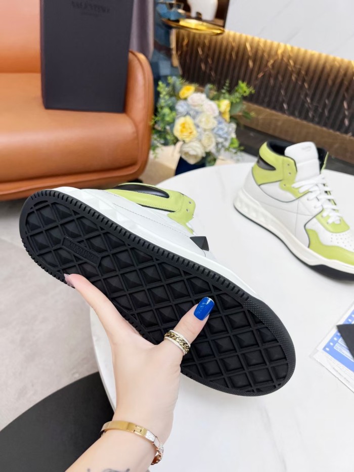  Arrenfashion Women Men V*alentino Sneakers ( Arrenfashion)