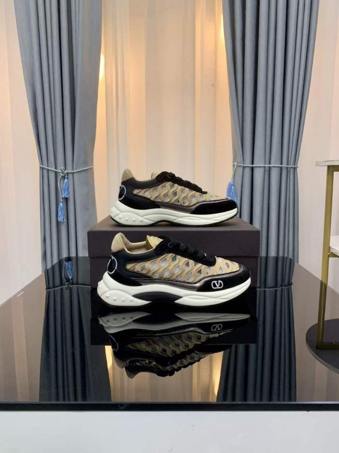 Women Men V*alentino Sneakers ( Arrenfashion)