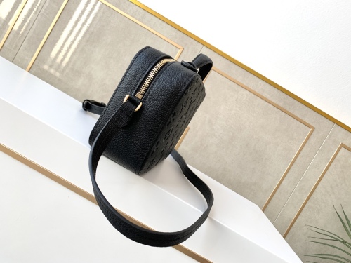  Arrenfashion L*ouis V*uitton Top Bag 22 x 16 x 8 cm
