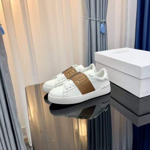 Women Men V*alentino Sneakers ( Arrenfashion)