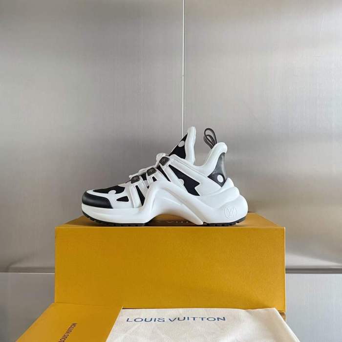 Women L*ouis V*uitton Top Sneaker (Arrenfashion)