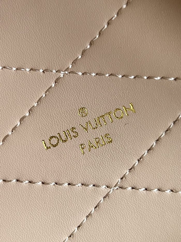  Arrenfashion L*ouis V*uitton Top Bag 16*13*7.5CM