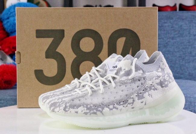  Arrenfashion  Arrenfashion Yeezy Boost 380 Alien