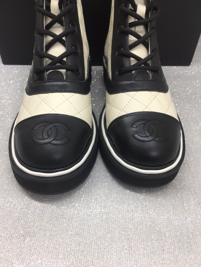 Women C*hanel Top Boots ( Arrenfashion)