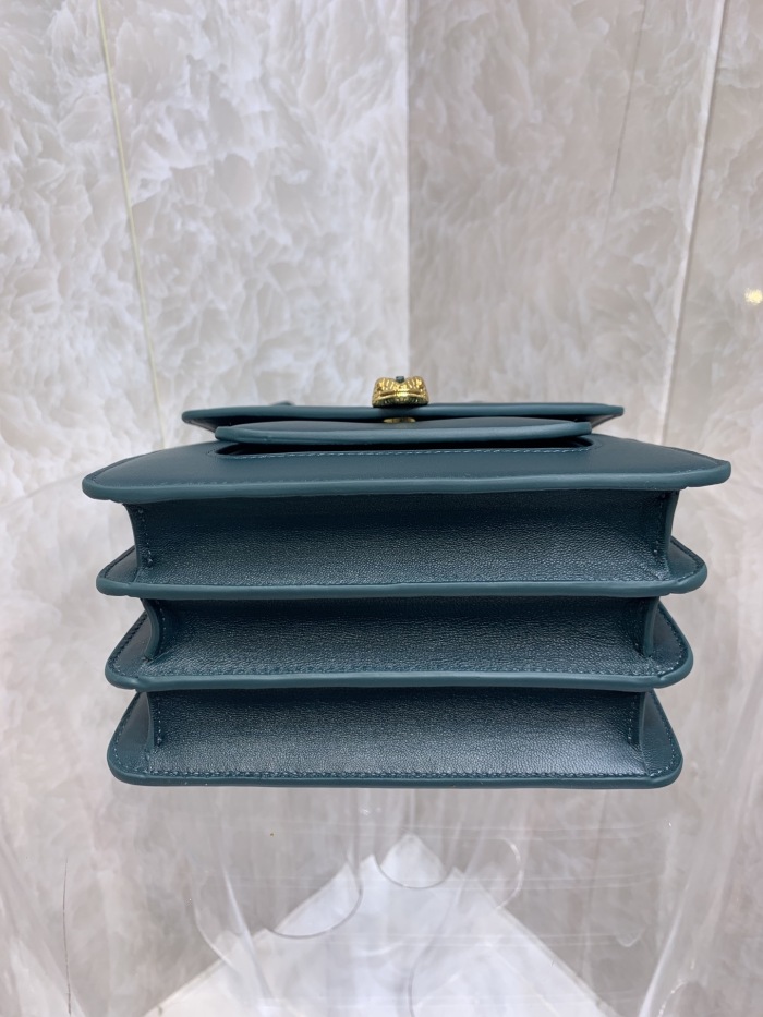  Arrenfashion B*vlgari Bag Top Quality 18*15*9.5CM