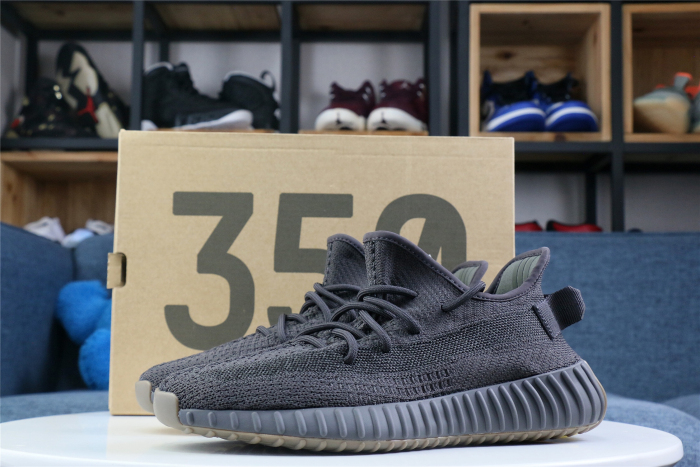 Arrenfashion  Arrenfashion Yeezy Boost 350 V2 Cinder Reflective