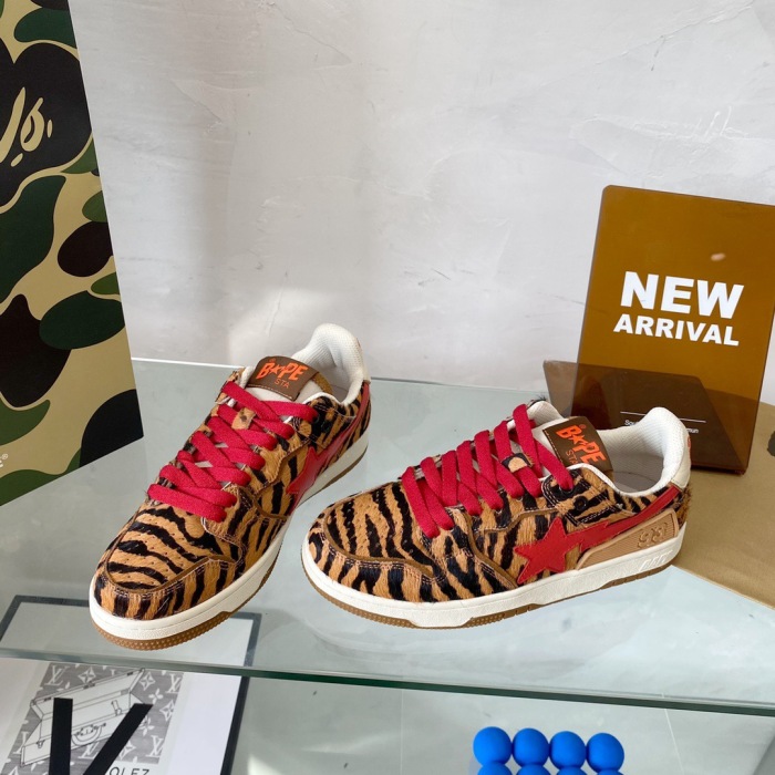 Women B*ape sta to low Top Sneaker ( arrenfashion)