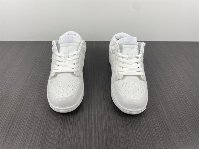  from Arrenfashion Dover Street Market x Nike Dunk Low “Triple White” DH2686-100