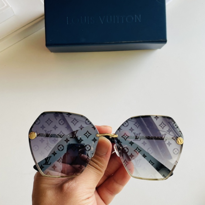  Arrenfashion L*ouis V*uitton Glasses Top