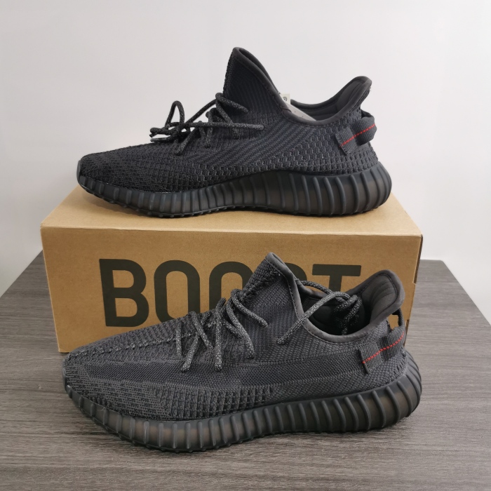  Arrenfashion  Arrenfashion Yeezy 350 Boost V2 Black Static Non-Reflective