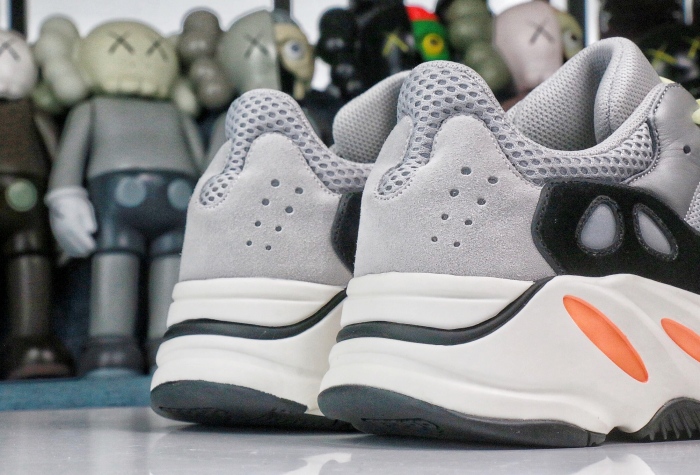  Arrenfashion  Arrenfashion Yeezy 700 Boost Wave Runner Solid Grey