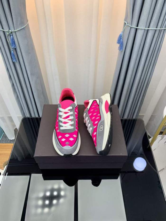 Women Men V*alentino Sneakers ( Arrenfashion)