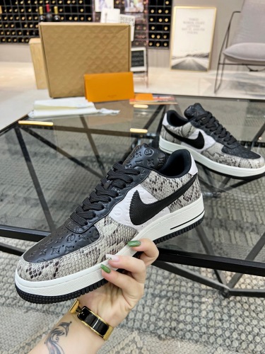 Men Women L*ouis V*uitton x NIKE Sneakers ( Arrenfashion)