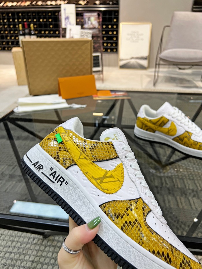 Men Women L*ouis V*uitton x NIKE Sneakers ( Arrenfashion)