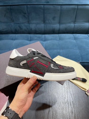  Arrenfashion Women Men V*alentino Top Sneakers