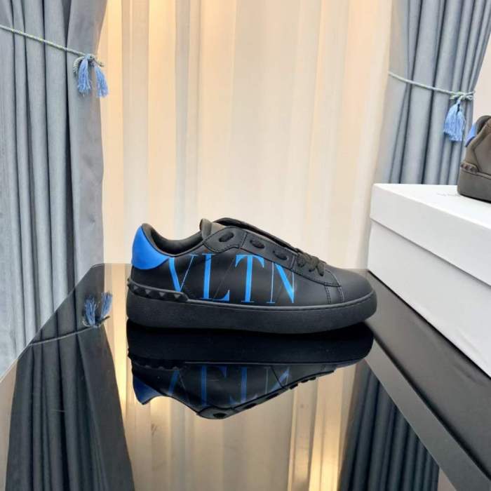 Women Men V*alentino Sneakers ( Arrenfashion)