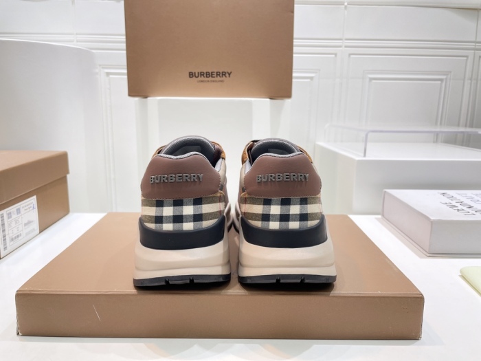  Arrenfashion Men Women B*rberry Sneaker