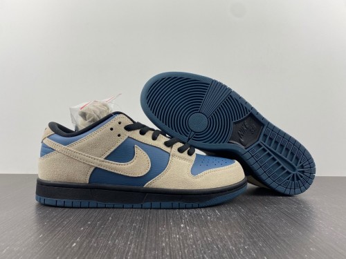  from Arrenfashion Nike SB Dunk Low BQ6817-200