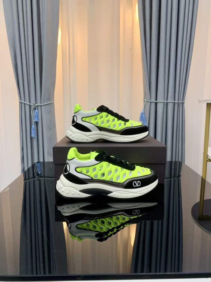 Women Men V*alentino Sneakers ( Arrenfashion)