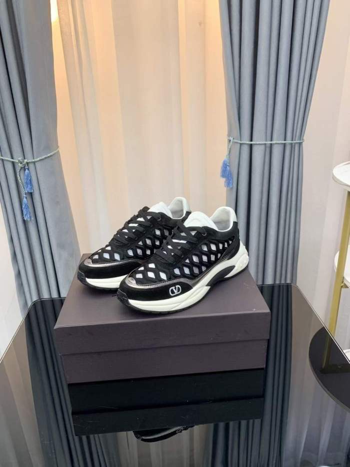 Women Men V*alentino Sneakers ( Arrenfashion)