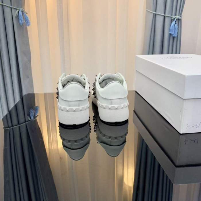Women Men V*alentino Sneakers ( Arrenfashion)