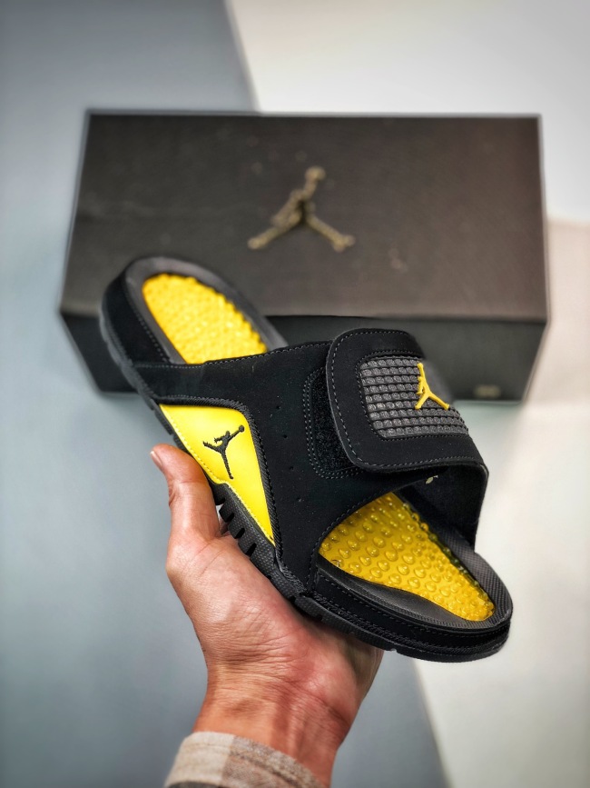 Nike Air Jordan 4 Slippers (Arrenfashion)