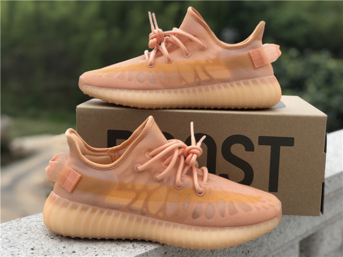  Arrenfashion  Arrenfashion Yeezy Boost 350 V2 GW2870