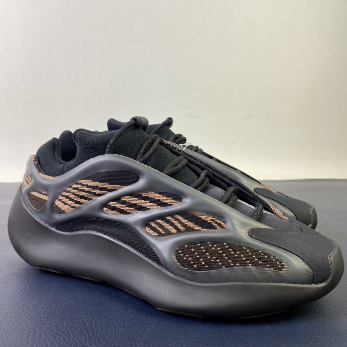  Arrenfashion  Arrenfashion Yeezy Boost 700 V3 Clay Brown GY0189