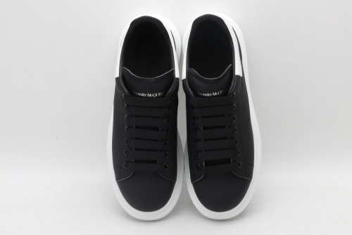  Arrenfashion A*exander M*queen Sneaker