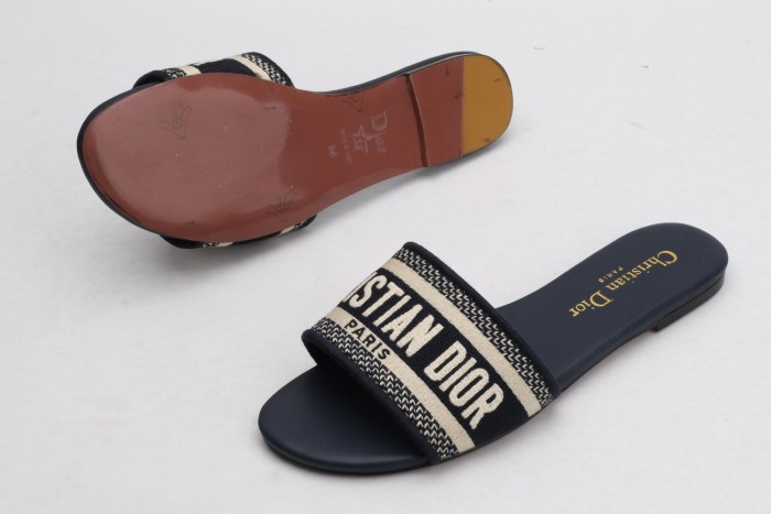  Arrenfashion Women D*or Sandals