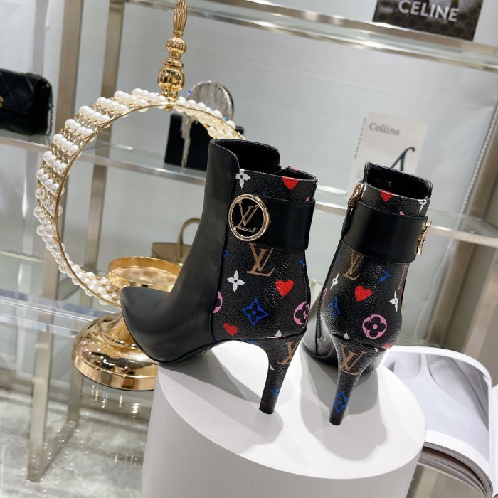 Women L*ouis V*uitton Top Boots ( Arrenfashion)