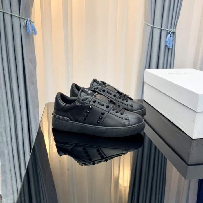 Women Men V*alentino Sneakers ( Arrenfashion)